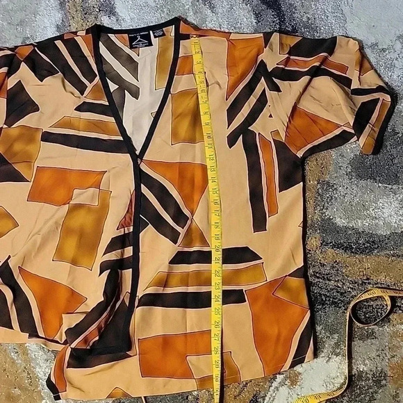 Earthtone Prints Wrap Blouse 2X - Picture 8 of 8